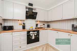 Photo 25- click for photo gallery